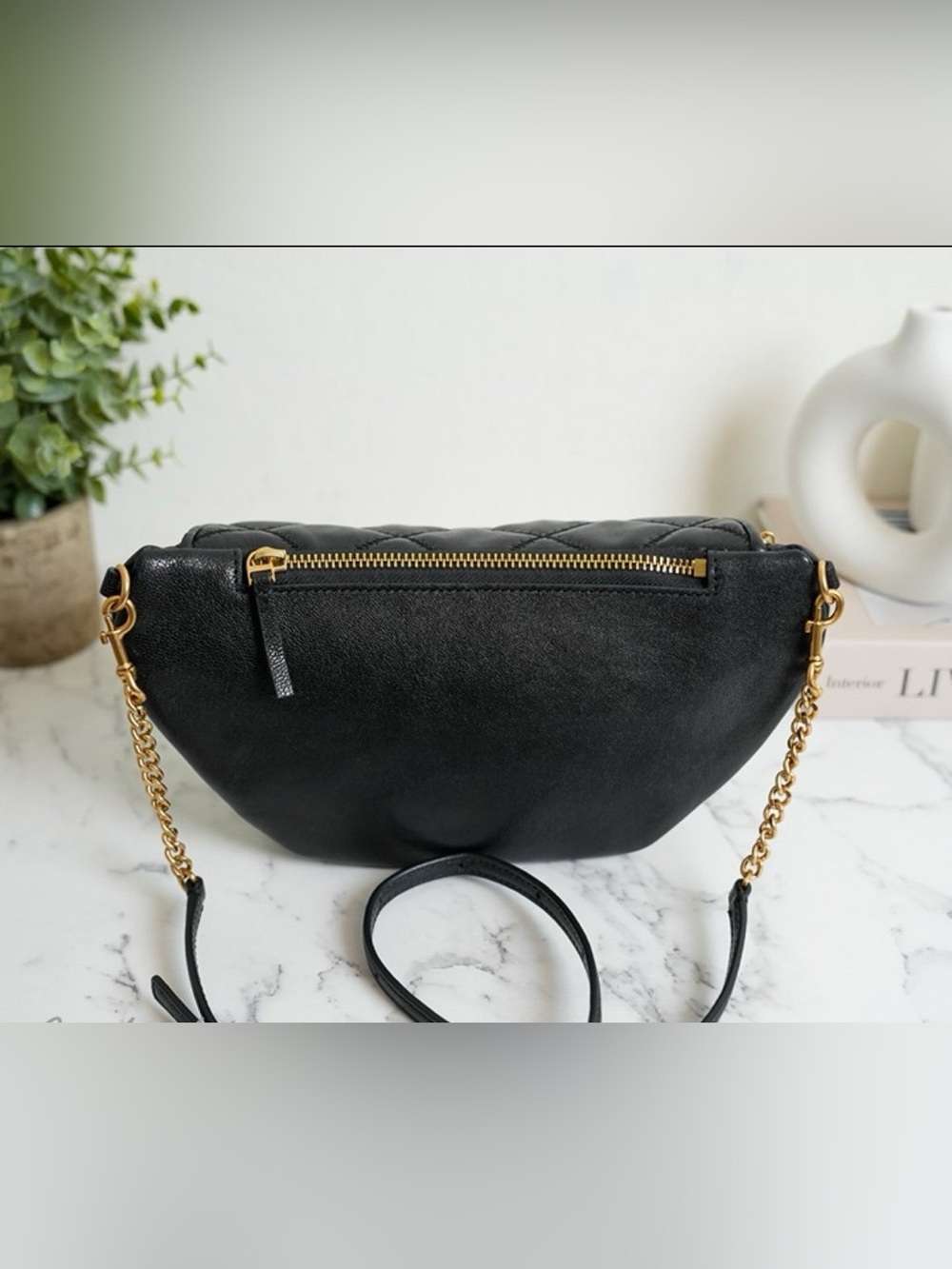 NWT ✨Tory Burch Black Quilted Leather Crossbody with Gold Hardware - Picture 3 of 6